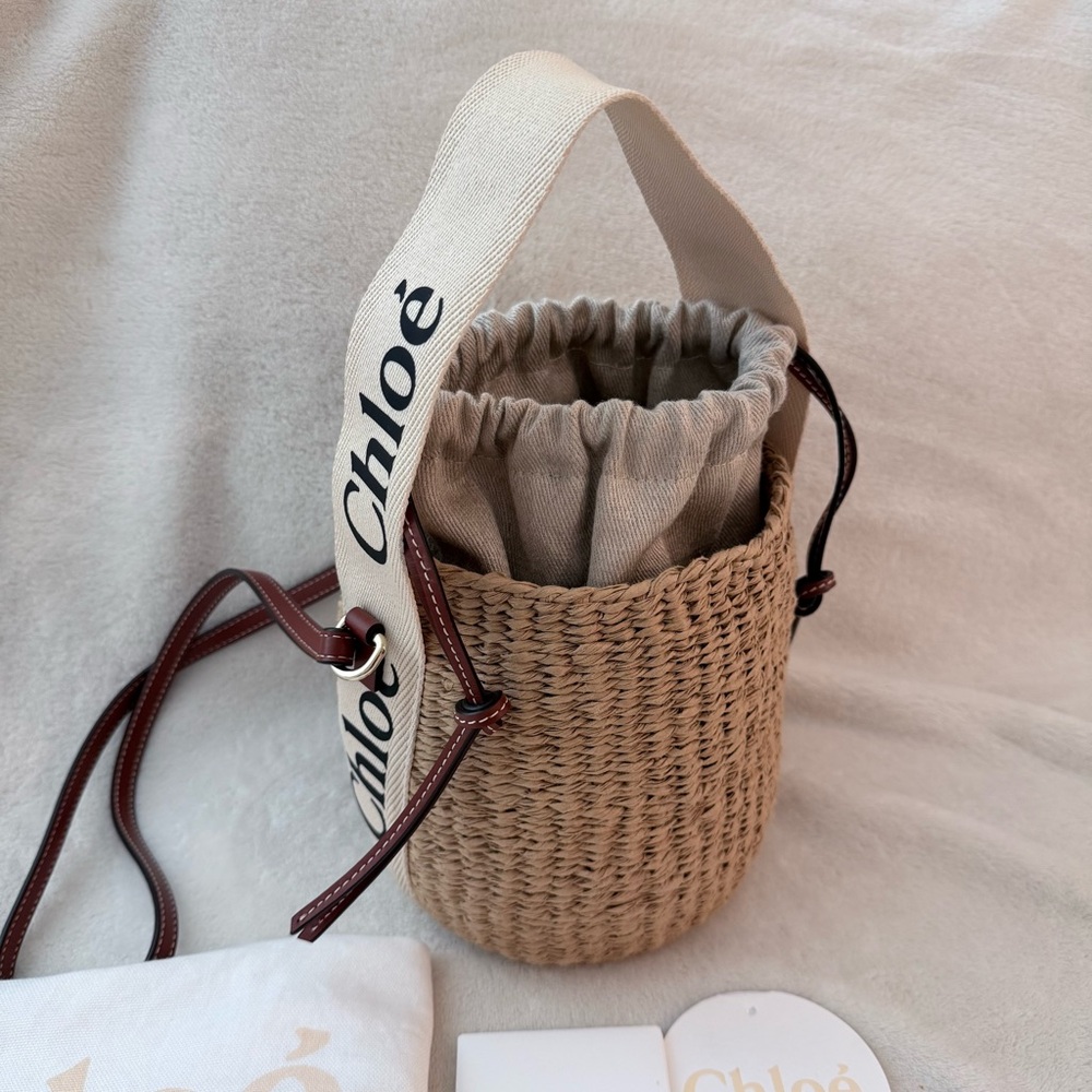 🚫 Sold 🚫 Chloé Woody Small Bucket Bag